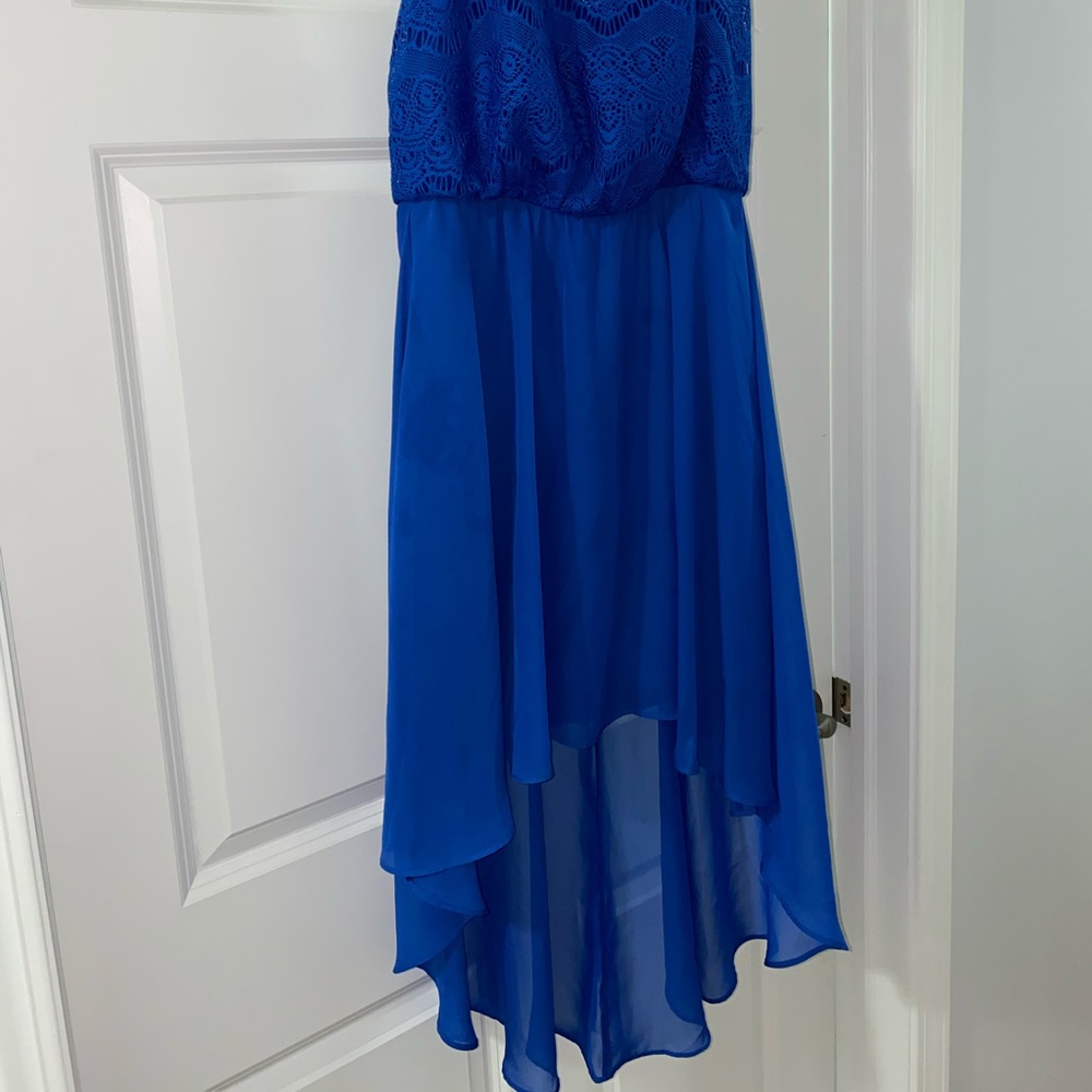 Dress - Picture 3 of 4